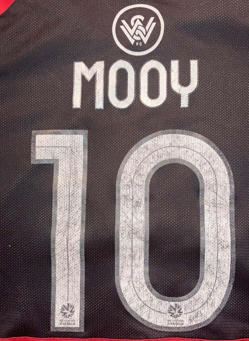 Western Sydney Wanderers 2012/14 Home Kit MOOY M