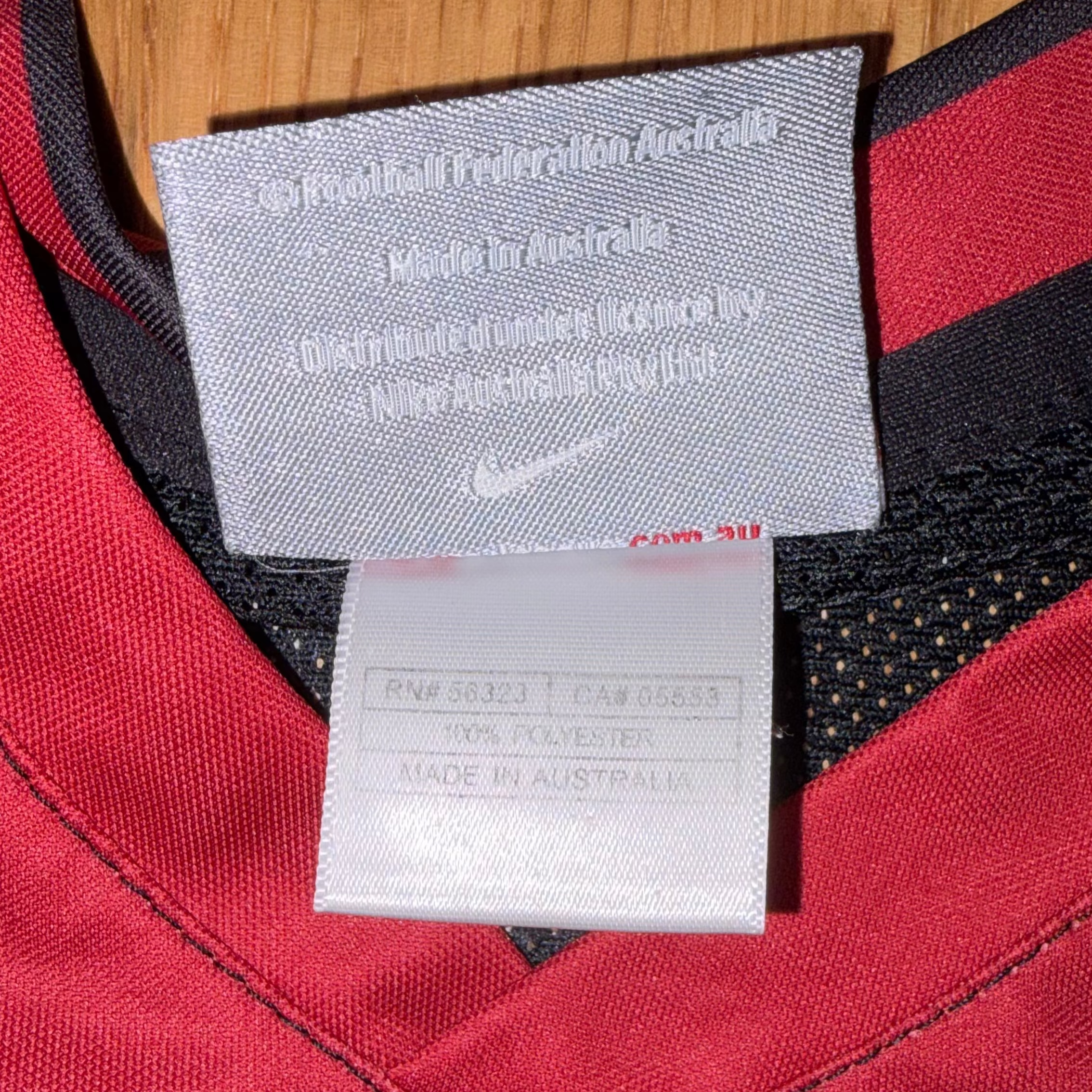 Western Sydney Wanderers 2012/14 Home Kit MOOY M