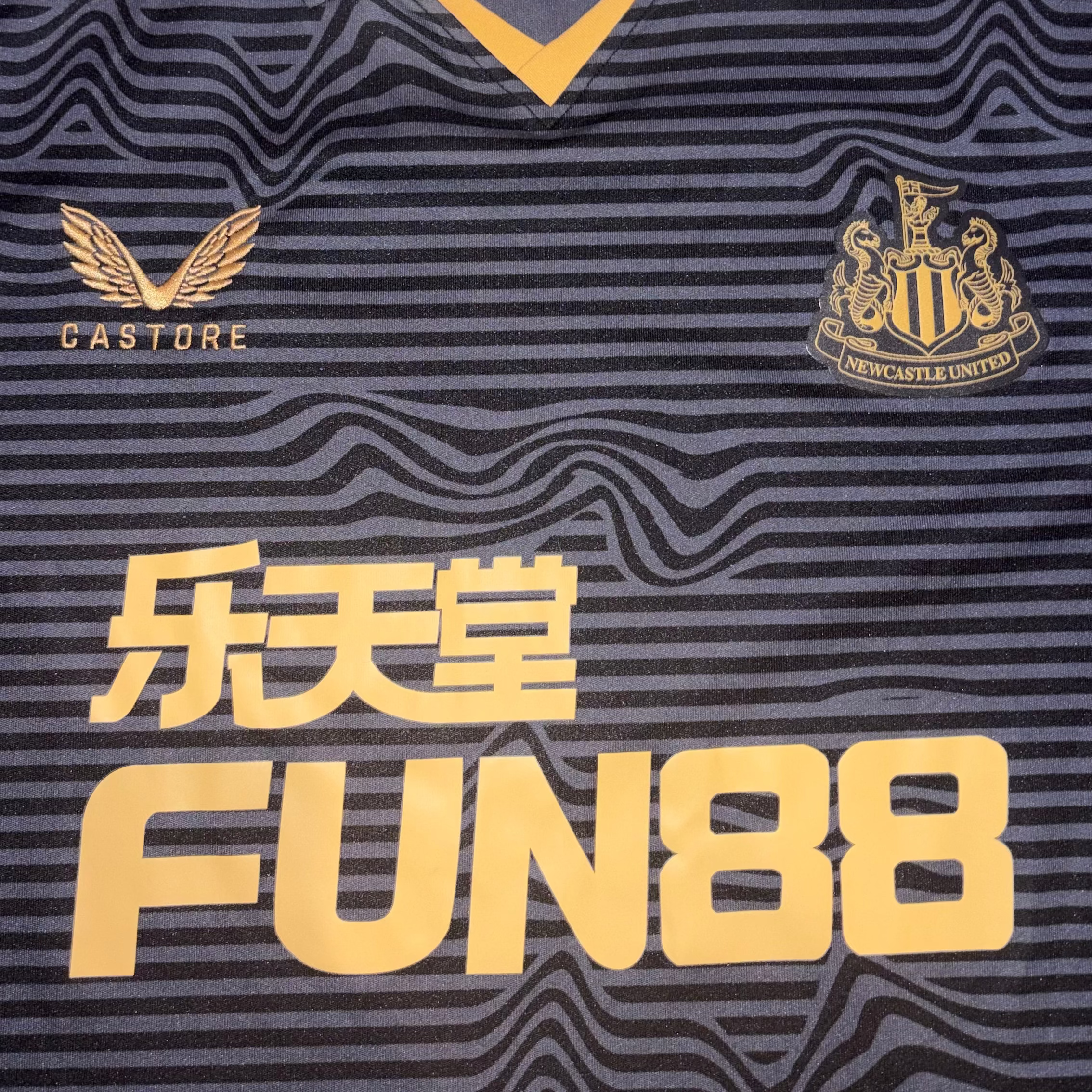 Newcastle United 2021/22 Away Kit XL