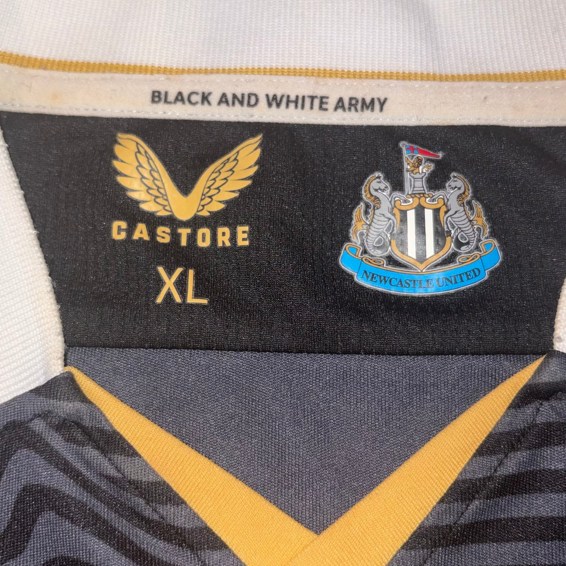 Newcastle United 2021/22 Away Kit XL